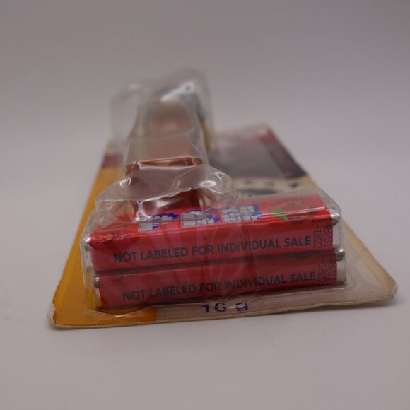 Limited Edition Pez NHL Boston Bruins with Cherry Candy Lot# 148962 - Picture 4 of 15